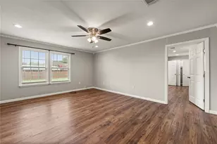 1305 S Robinson Dr, Robinson, TX 76706 - Photo 10