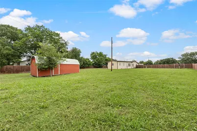 1305 S Robinson Drive, Robinson, TX 76706 - Photo 2