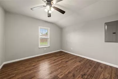 1305 S Robinson Drive, Robinson, TX 76706 - Photo 12