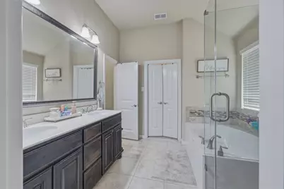 2955 Geneva Drive, Grand Prairie, TX 75054 - Photo 14
