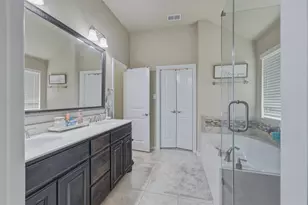 2955 Geneva Dr, Grand Prairie, TX 75054 - Photo 14
