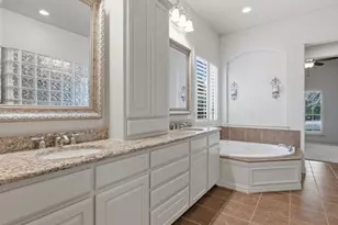 1020 Holy Grail Dr, Lewisville, TX 75056 - Photo 24
