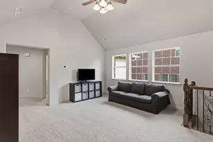 1020 Holy Grail Dr, Lewisville, TX 75056 - Photo 28
