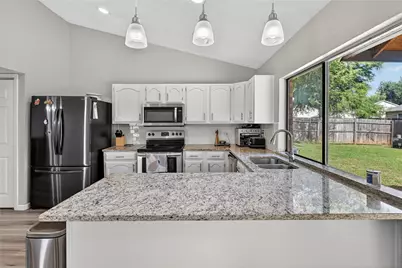 3825 Hackberry Lane, Bedford, TX 76021 - Photo 14