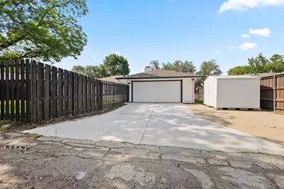 4105 Candlenut Lane, Dallas, TX 75244 - Photo 26