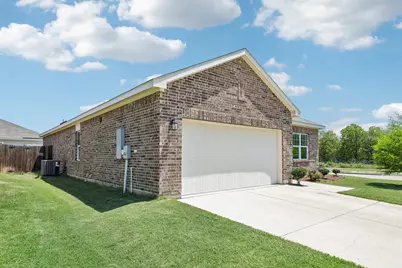 5300 Shady Springs Trail, Fort Worth, TX 76179 - Photo 4