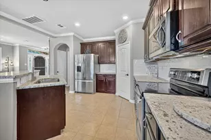 4139 Florence Dr, Irving, TX 75038 - Photo 8