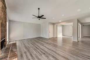 2814 Meadow Park Dr, Garland, TX 75040 - Photo 4
