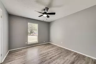 2814 Meadow Park Dr, Garland, TX 75040 - Photo 12
