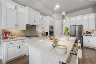 5200 Bradford Green Trail, Flower Mound, TX 75028 - Photo 8