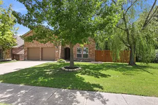 821 Honeywell Dr, Anna, TX 75409 - Photo 2