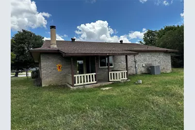 5700 Saddleback Circle, Haltom City, TX 76148 - Photo 2