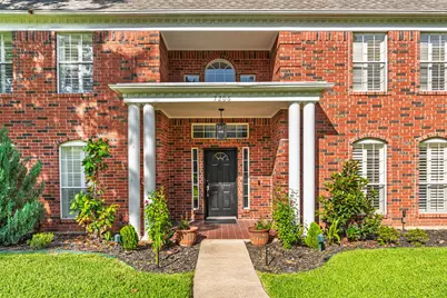 7206 Forestwind Court, Arlington, TX 76001 - Photo 4