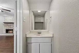 221 Cambridge Dr, Saginaw, TX 76179 - Photo 28