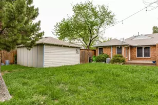 9520 Ash Creek Dr, Dallas, TX 75228 - Photo 24