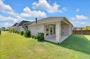 2100 Pleasant Run Ln, Fort Worth, TX 76008 - Photo 34