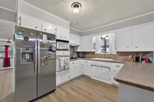 9700 Brookwood Cir, Woodway, TX 76712 - Photo 22