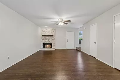321 Cambridge Drive, Saginaw, TX 76179 - Photo 14