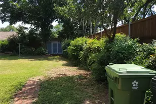 503 W Nash St, Grapevine, TX 76051 - Photo 22