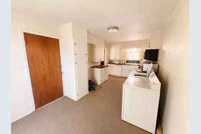 806 Sessions Street, Bowie, TX 76230 - Photo 10