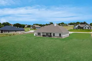 1020 Don Eve Ct, Azle, TX 76020 - Photo 6