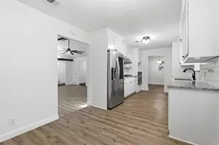 2115 Meadowlake Ct, Arlington, TX 76013 - Photo 16