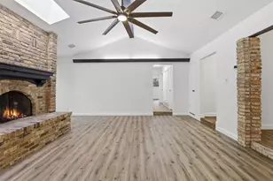 2115 Meadowlake Ct, Arlington, TX 76013 - Photo 14