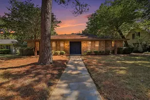 2115 Meadowlake Ct, Arlington, TX 76013 - Photo 1