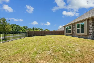 218 Oakcrest Drive, Justin, TX 76247 - Photo 28