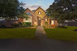 900 Amethyst Dr, Oak Point, TX 75068 - Photo 1