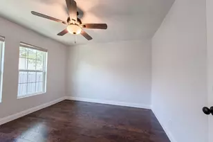 2832 Avenue I, Fort Worth, TX 76105 - Photo 12