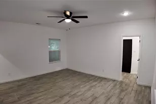 4709 Lee St, Greenville, TX 75401 - Photo 10