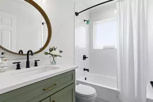 1220 Oxford Ln, Grapevine, TX 76051 - Photo 16