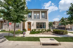 8218 Manoa Dr, Dallas, TX 75231 - Photo 1