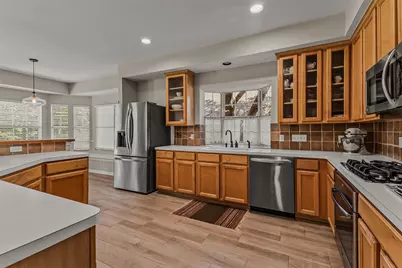 9301 Nottingham Court, Rowlett, TX 75088 - Photo 8