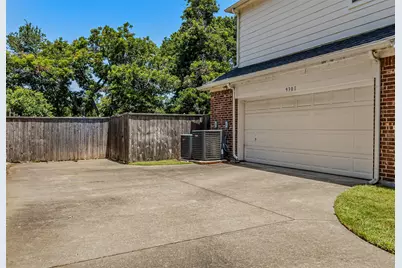 9301 Nottingham Court, Rowlett, TX 75088 - Photo 38