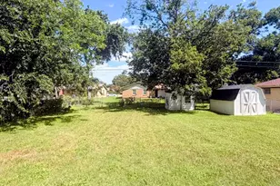 2227 Cambridge Dr, Irving, TX 75061 - Photo 16