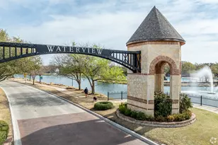 10718 J A Forster Dr, Rowlett, TX 75089 - Photo 2