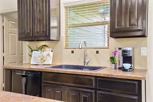 11004 Hawks Landing Rd, Fort Worth, TX 76052 - Photo 12