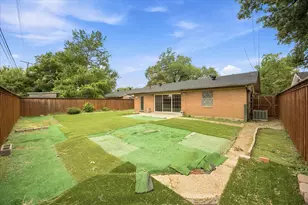 2210 Fairfax Dr, Irving, TX 75060 - Photo 20