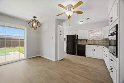 2210 Fairfax Drive, Irving, TX 75060 - Photo 8