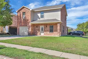 1102 Parkway Trail, Princeton, TX 75407 - Photo 2