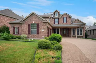 901 Oglethorpe Ln, Aubrey, TX 76227 - Photo 2