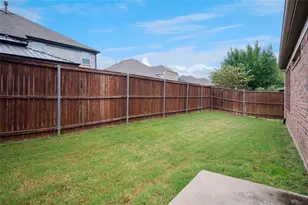 901 Oglethorpe Ln, Aubrey, TX 76227 - Photo 36