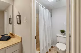 2732 Copper Creek Dr, Arlington, TX 76006 - Photo 10