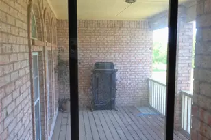 2517 County Rd 425, Cleburne, TX 76031 - Photo 10