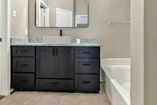 527 Alameda Ave, Duncanville, TX 75137 - Photo 22