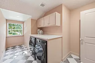 9677 Crestedge Dr, Dallas, TX 75238 - Photo 28