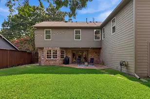 9677 Crestedge Dr, Dallas, TX 75238 - Photo 34