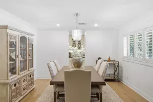 9677 Crestedge Dr, Dallas, TX 75238 - Photo 4